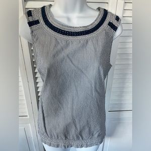 Talbots Pinstripe Sleeveless Navy White Top Size Medium Petite